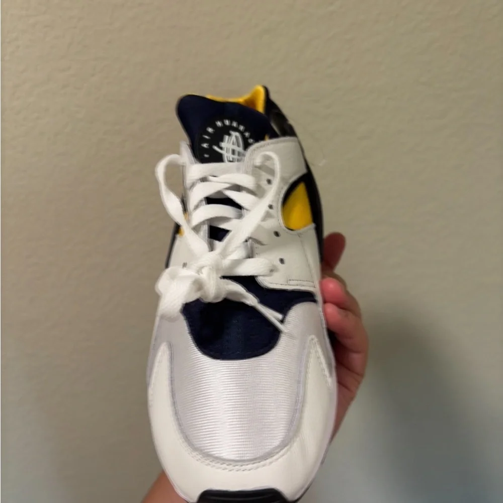 Nike huarache yellow and white - Picture 2 of 11